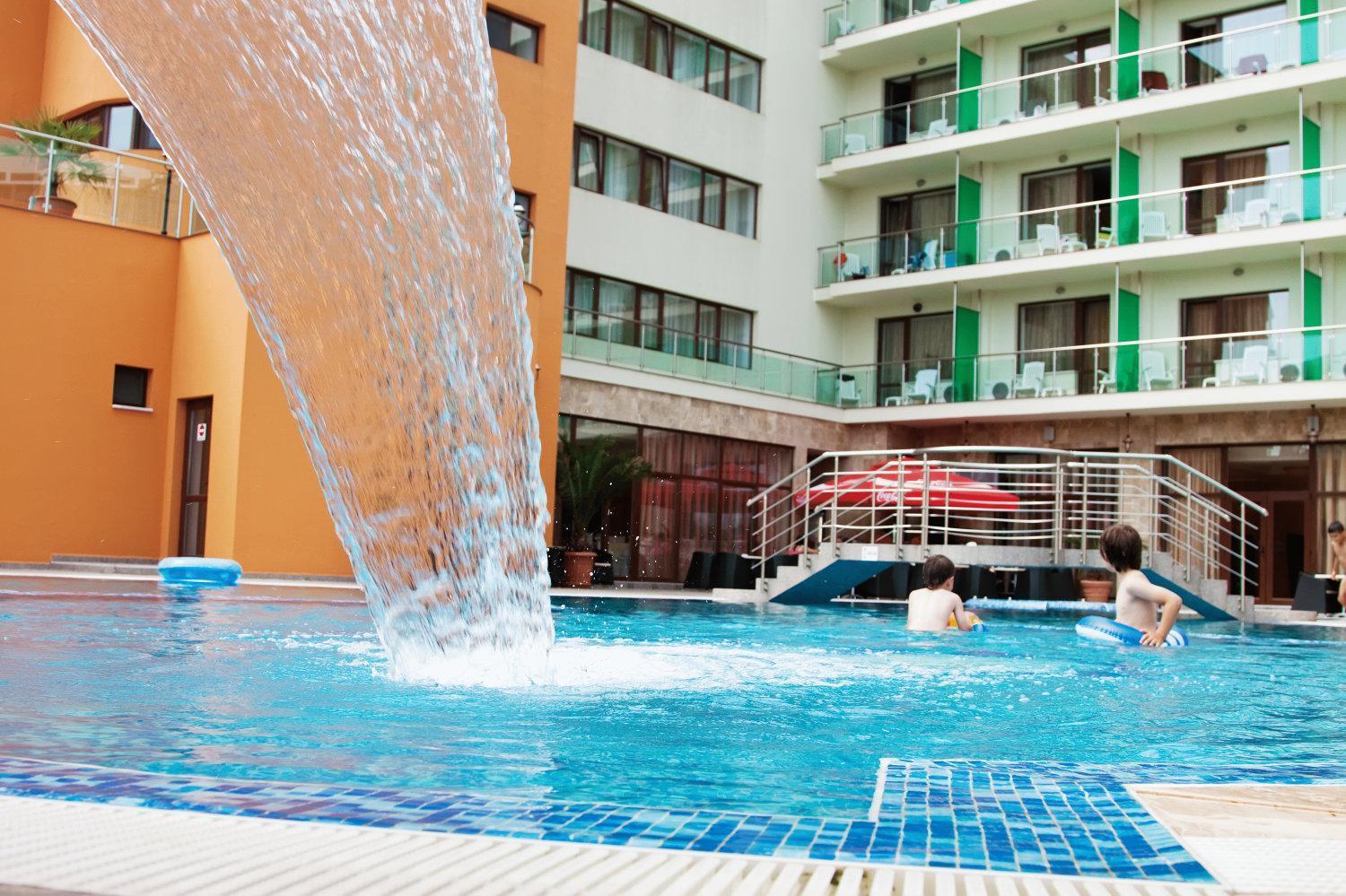 Hotel Сатурн Экстерьер фото